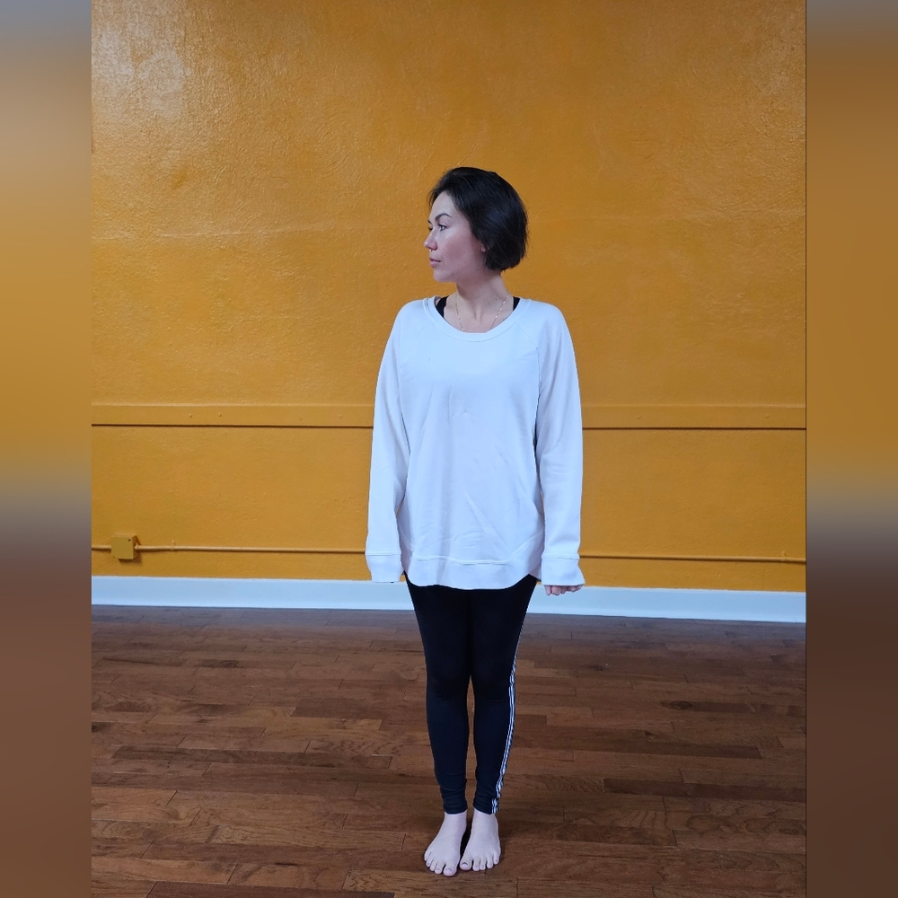 Balance Collection Pullover